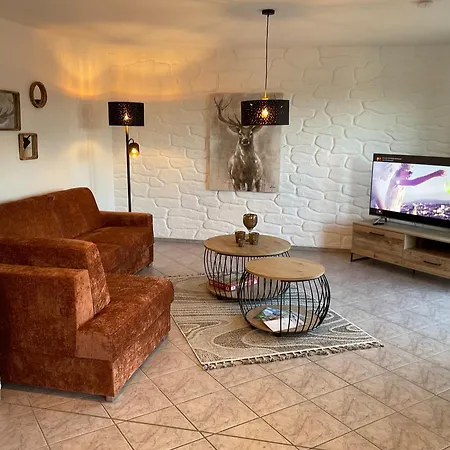 A&s Your Buisseness-aufenthalt Bis 4 Pers Auf 100 Qm Ab 2 Naechten Apartmán Weinbach
