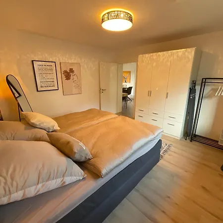 A&s Your Buisseness-aufenthalt Bis 4 Pers Auf 100 Qm Ab 2 Naechten Apartmán *